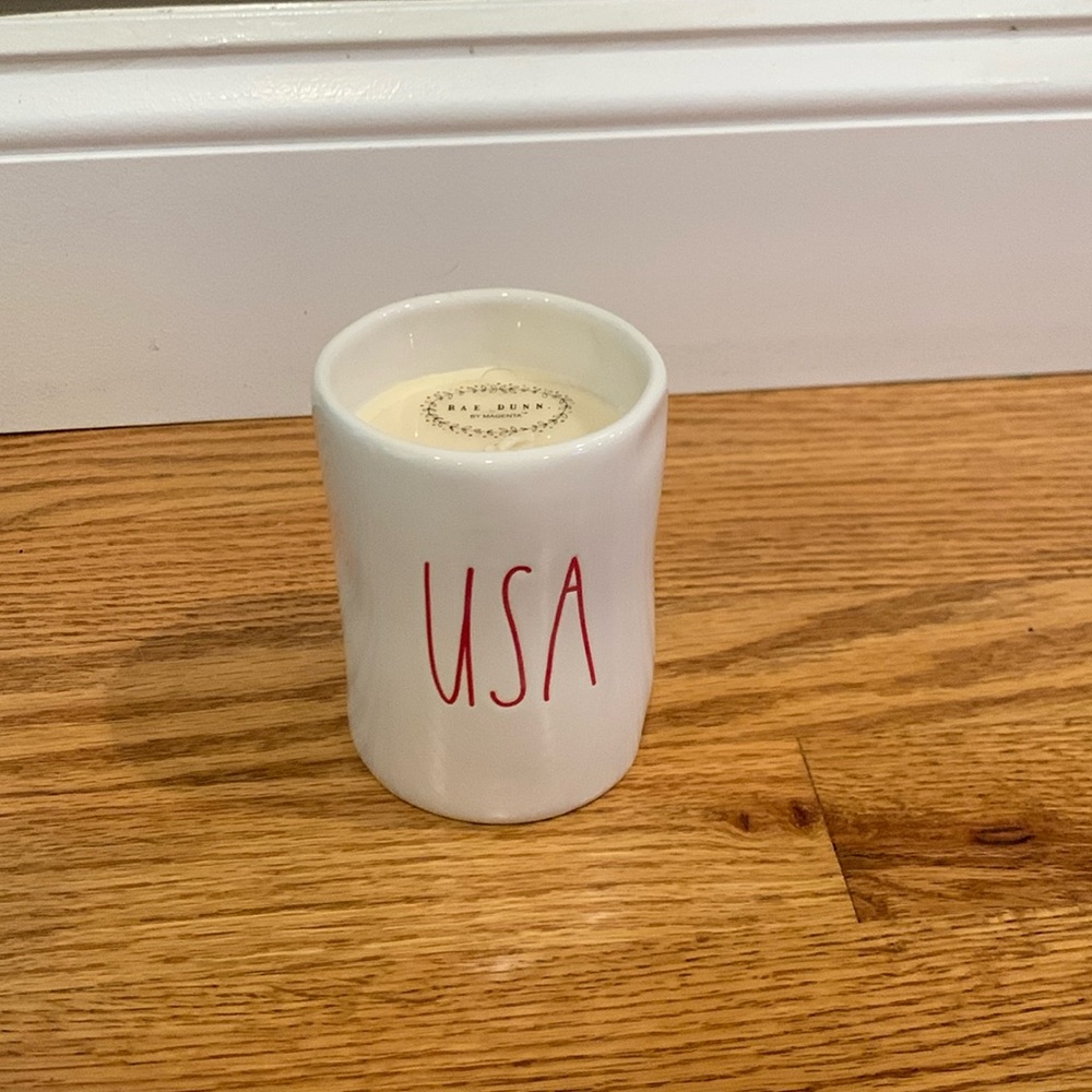 Rae Dunn “USA” Candle